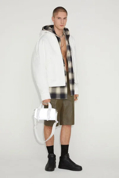 Look 8
